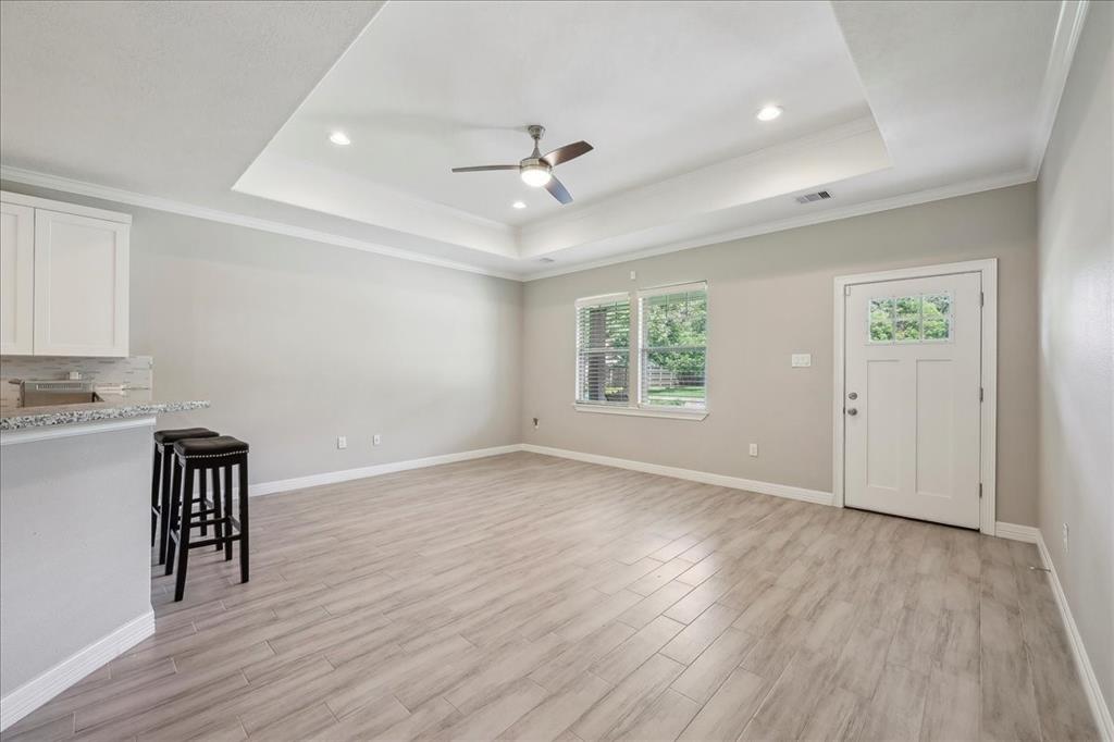 2319 Avenue G, Nederland, Texas image 2