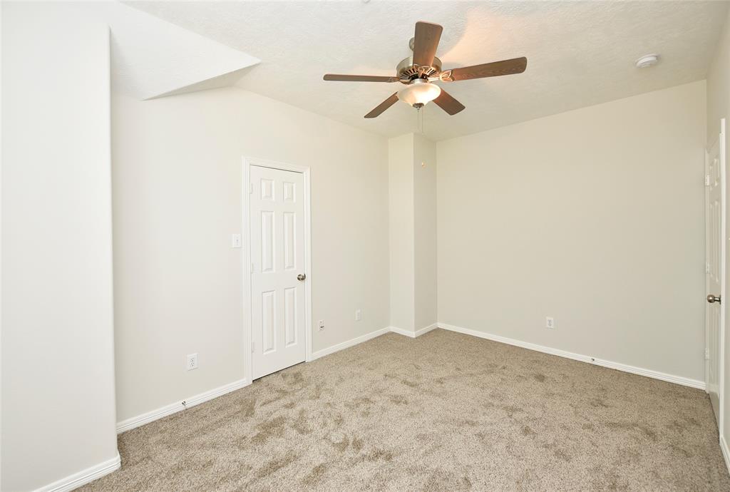 12812 Shadow Canyon Lane, Pearland, Texas image 30