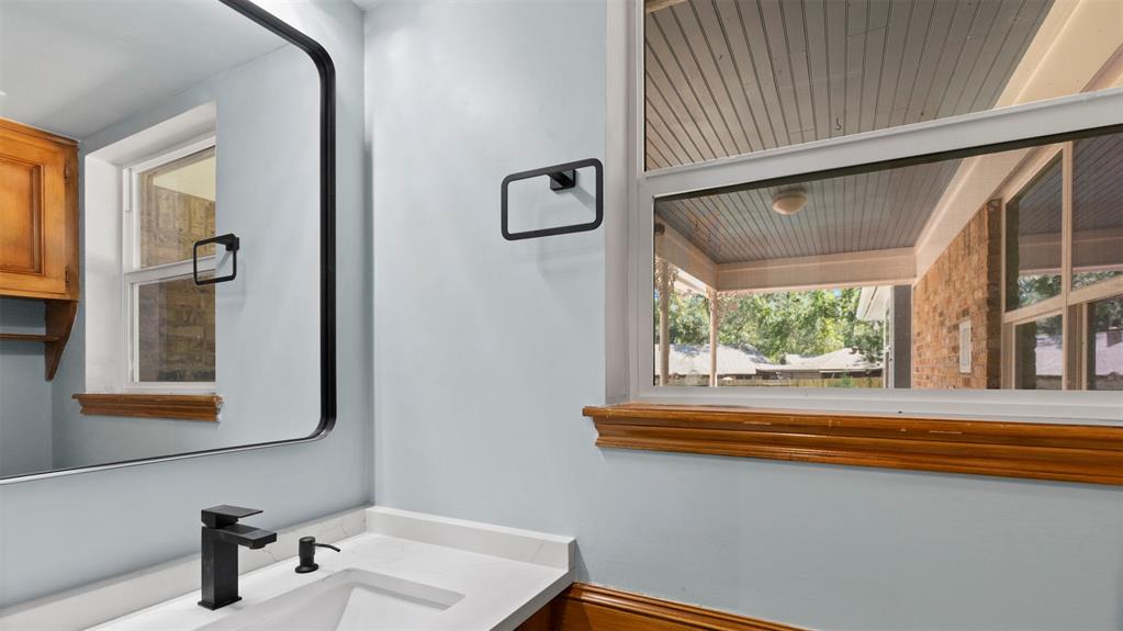 1134 Woodfield Lane, Houston, Texas image 19