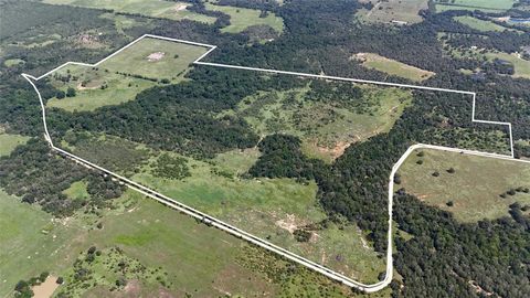 Vacant Land For Sale - 9590 Maynard Hallmark Road<br/> Flatonia, TX 78941