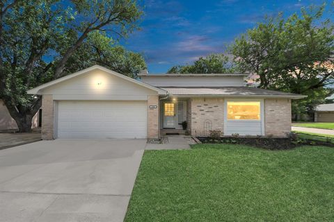 Photo of 1902 Kings Arms Way, Katy, TX 77493 (MLS # 33615782)
