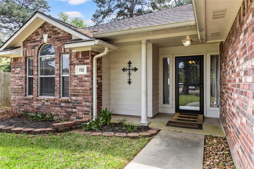 110 Rustling Wind Drive, Montgomery, Texas image 1