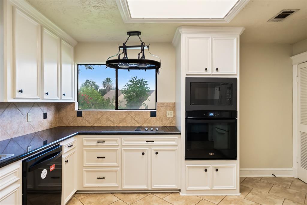 101 Fairway View Lane