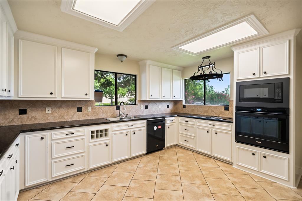 101 Fairway View Lane