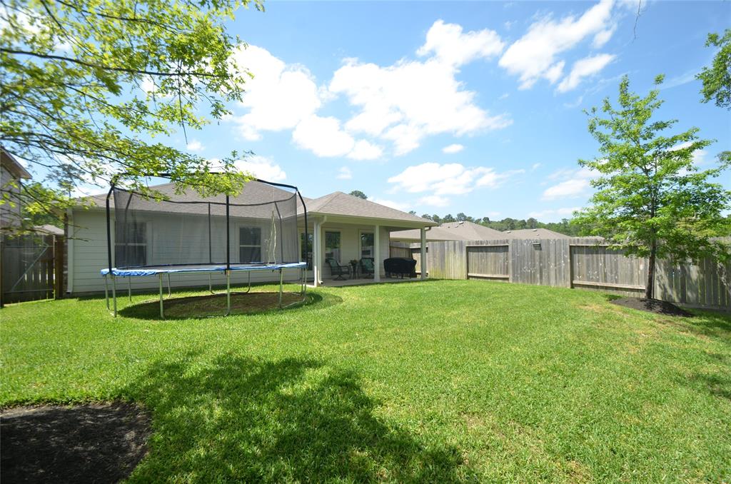 3810 Willow Valley Court, Conroe, Texas image 4