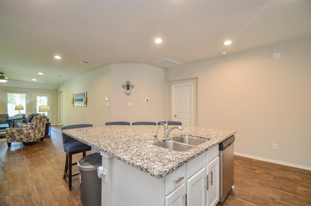 3810 Willow Valley Court, Conroe, Texas image 7