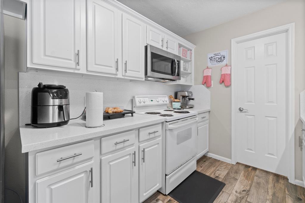 8051 Bay Branch Drive #331, The Woodlands, Texas image 7
