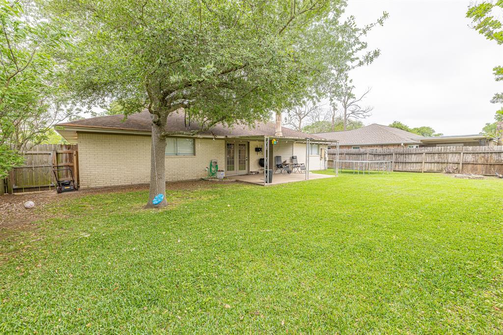 2015 Yorktown Court, League City, Texas image 30