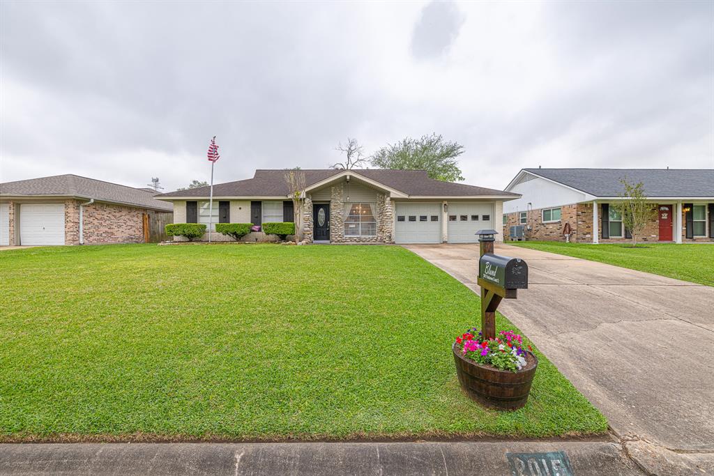 2015 Yorktown Court, League City, Texas image 1