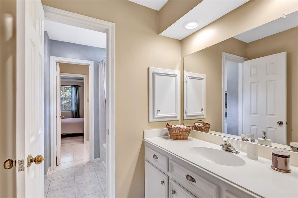 3306 Spring Manor Drive, Houston, Texas image 34