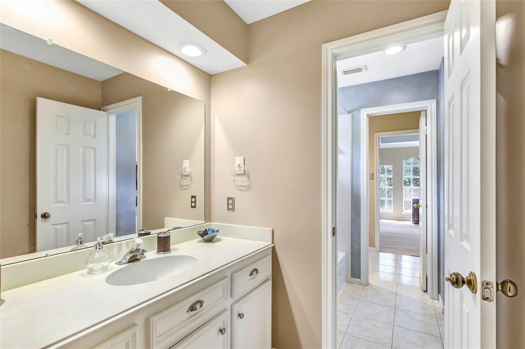 3306 Spring Manor Drive, Houston, Texas image 33