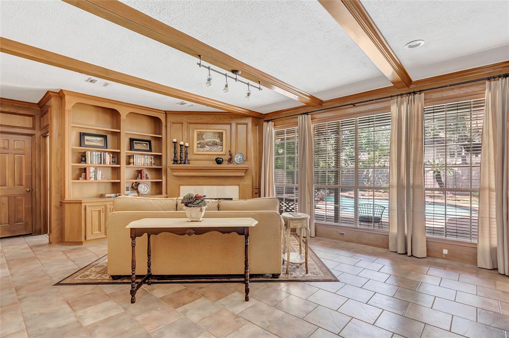 3306 Spring Manor Drive, Houston, Texas image 9