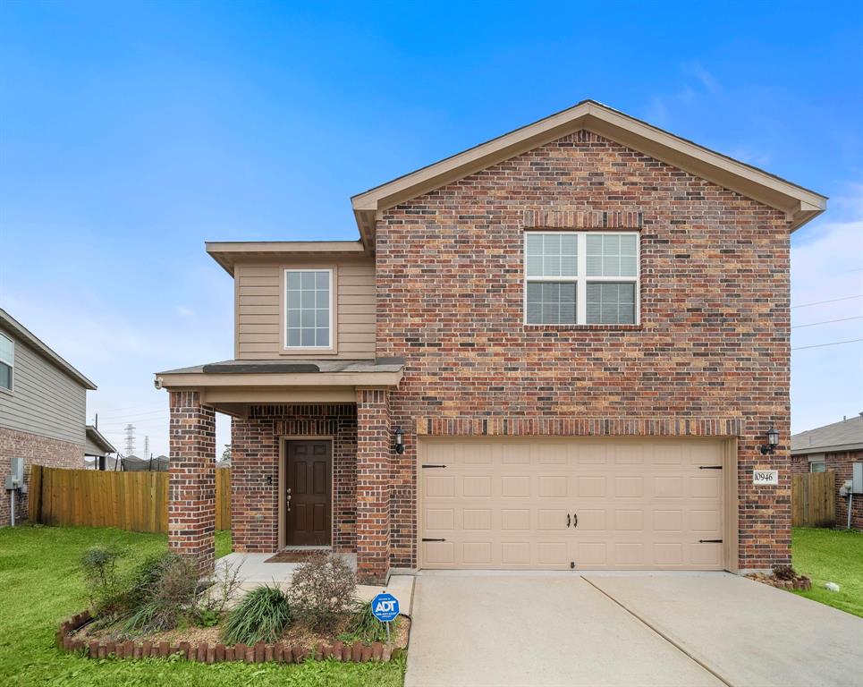 10946 Spring Brook Pass Drive, Humble, Texas image 2