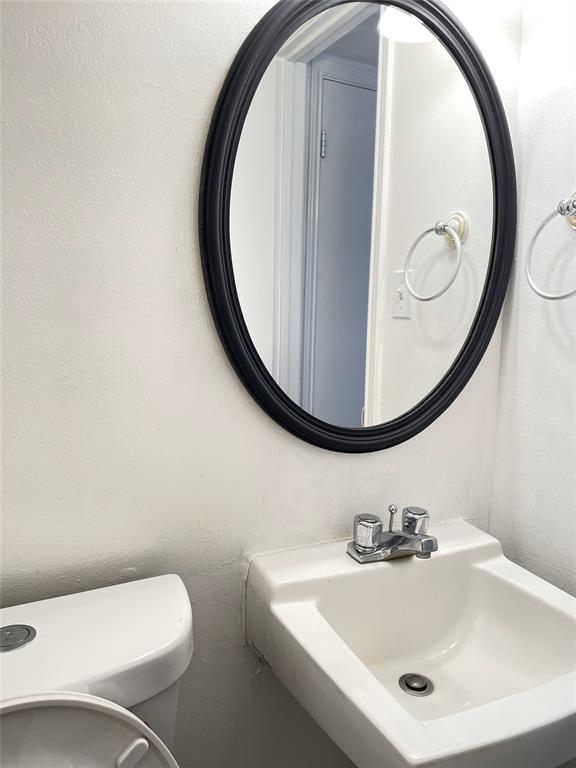 921 Wax Myrtle Lane, Houston, Texas image 15