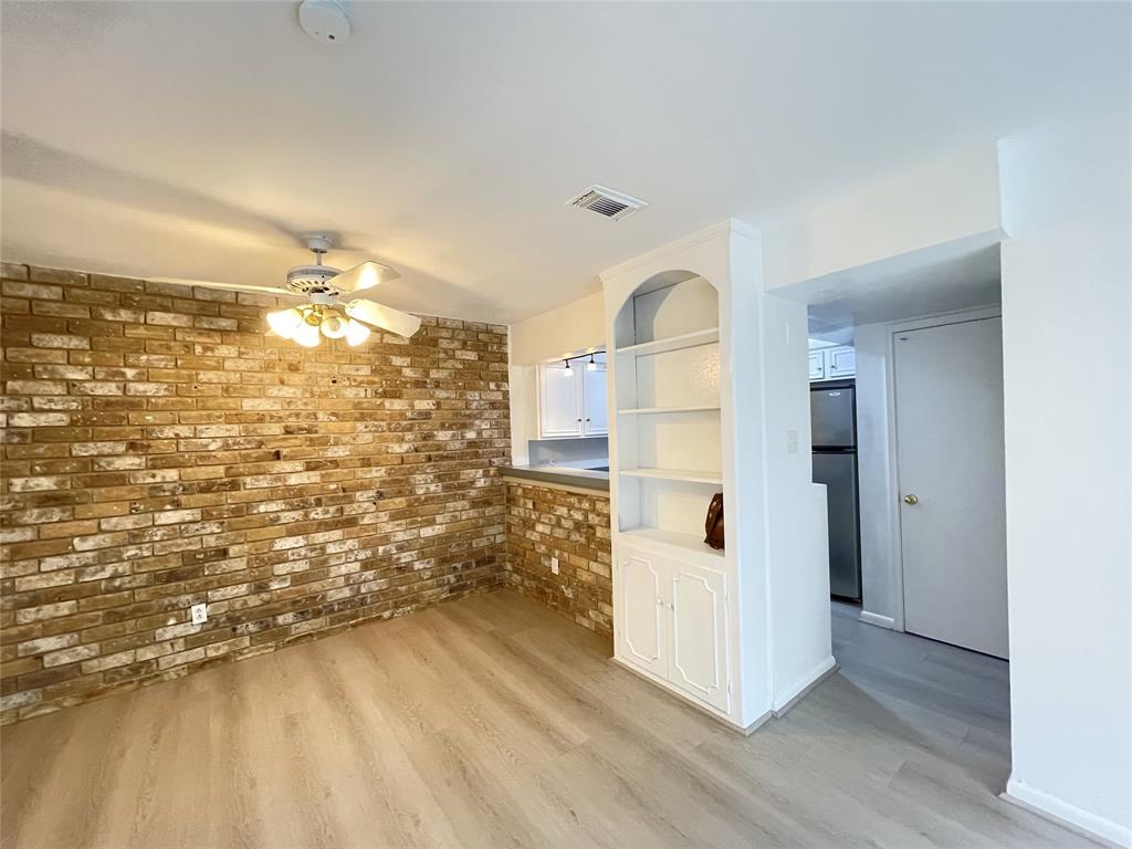 921 Wax Myrtle Lane, Houston, Texas image 5