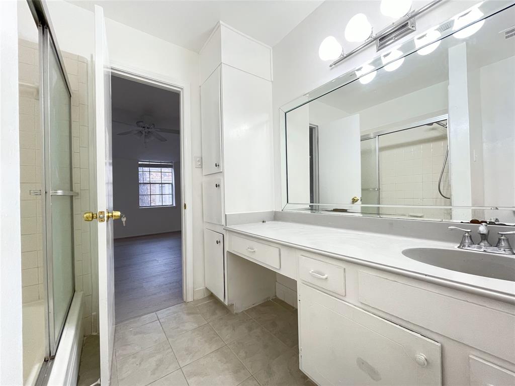 921 Wax Myrtle Lane, Houston, Texas image 23