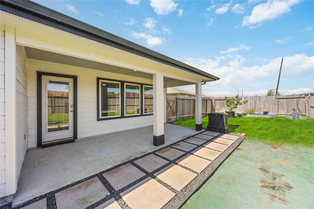 719 Alpine Falls Road, Rosharon, Texas image 32
