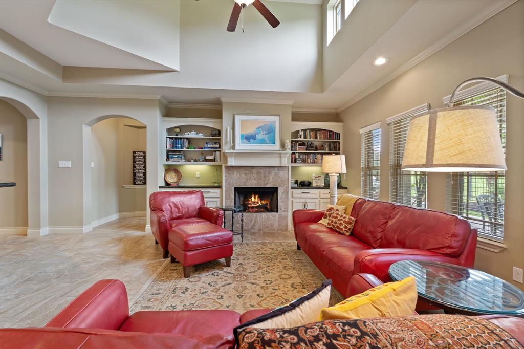 111 Bessie Price Owens Drive, Montgomery, Texas image 18