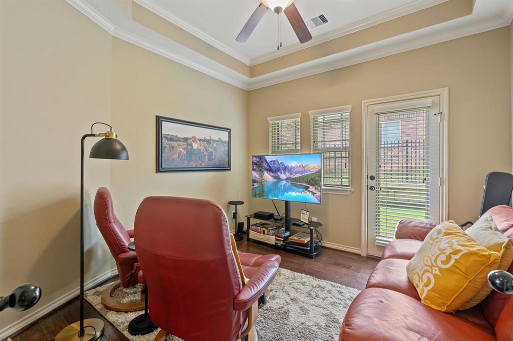 111 Bessie Price Owens Drive, Montgomery, Texas image 7