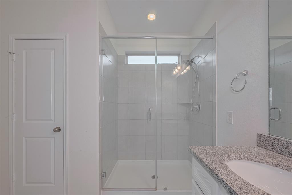 9715 Deborah Colony Lane, Humble, Texas image 19