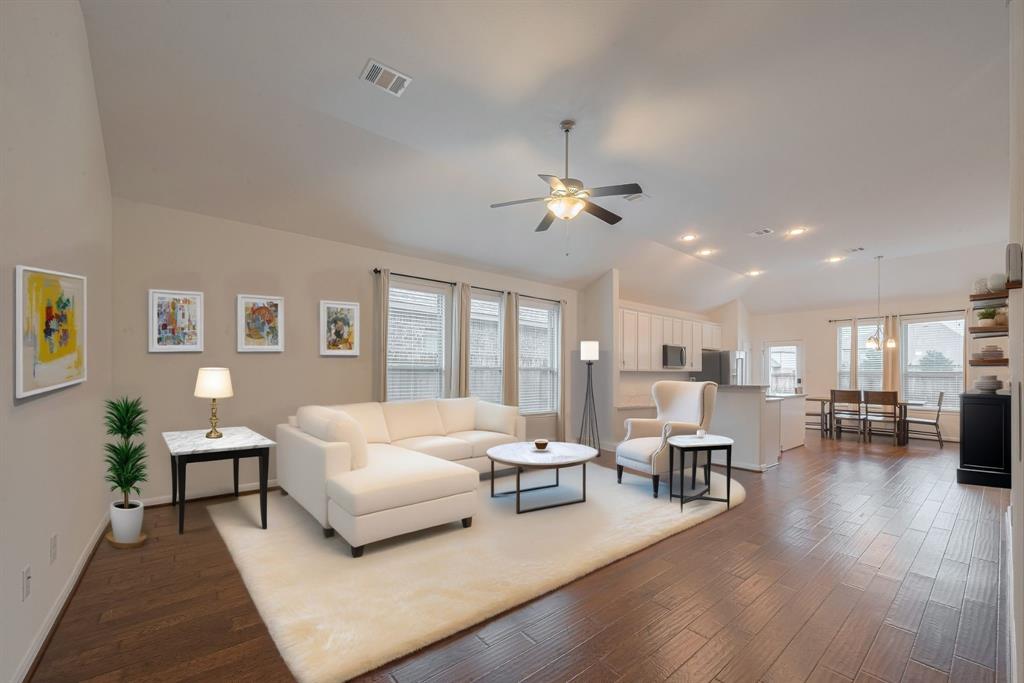 9715 Deborah Colony Lane, Humble, Texas image 5