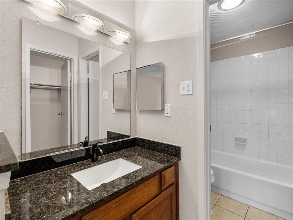 18519 Egret Bay Boulevard #1802, Houston, Texas image 29