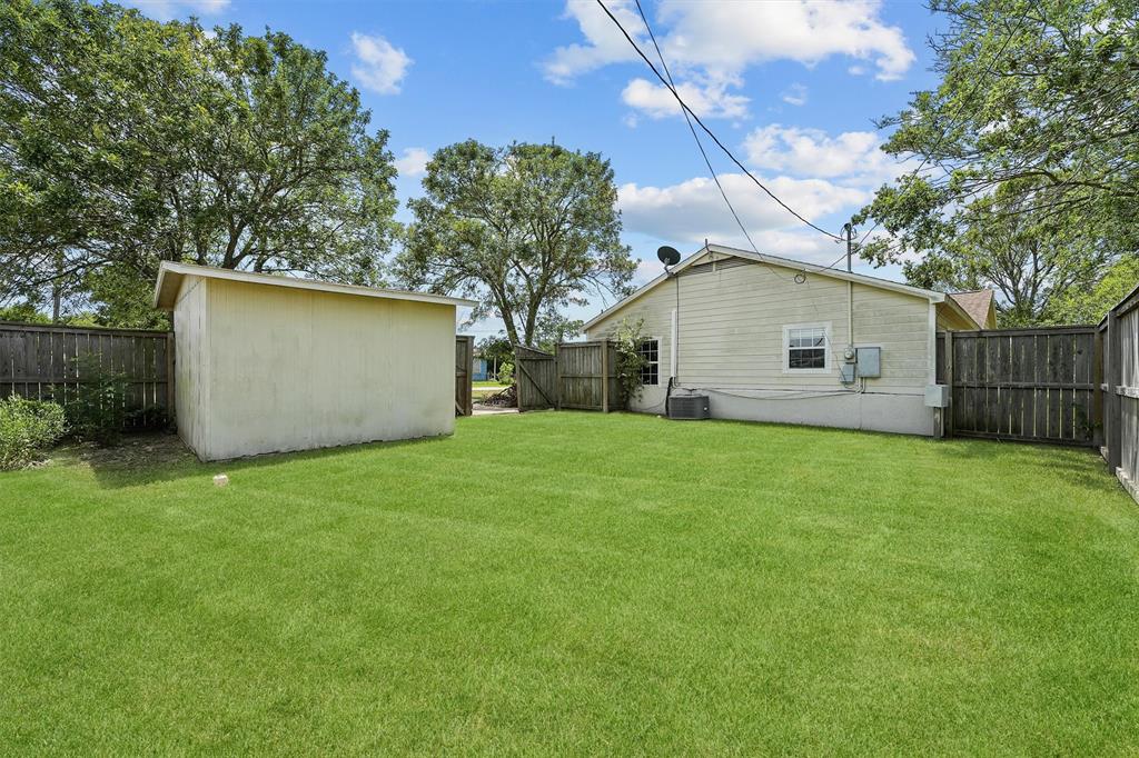 202 N Avenue D, Freeport, Texas image 24