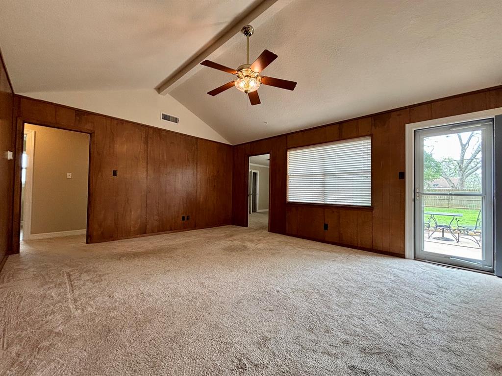 121 Dogwood Street, Lake Jackson, Texas image 3