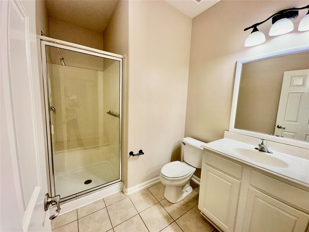 2401 Ameno Drive, Pearland, Texas image 20