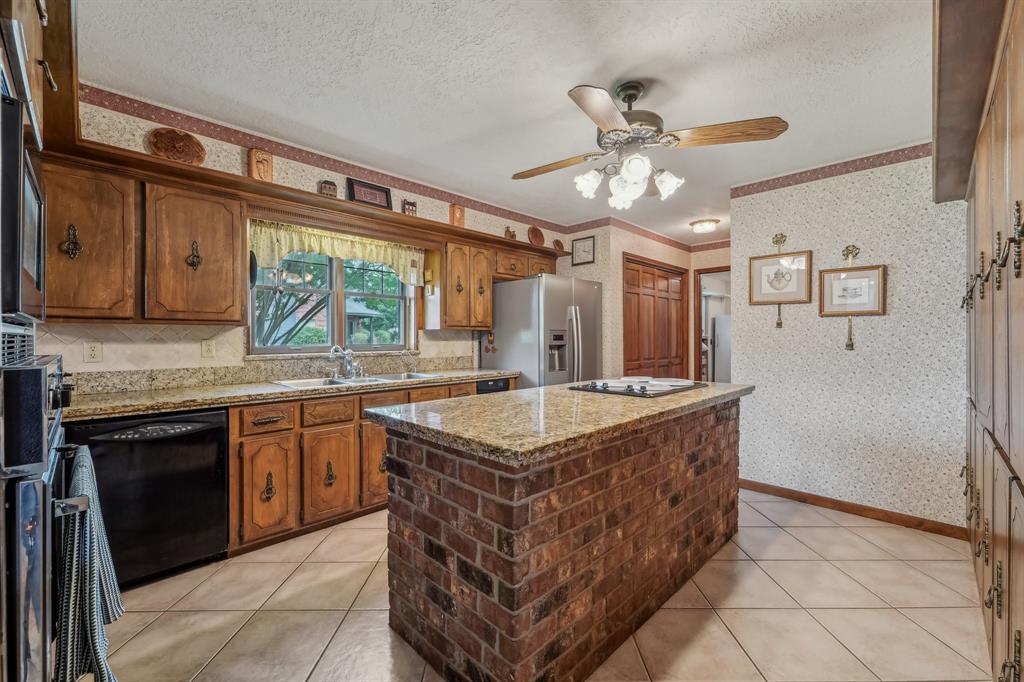 9243 Deepwater Drive, Montgomery, Texas image 21