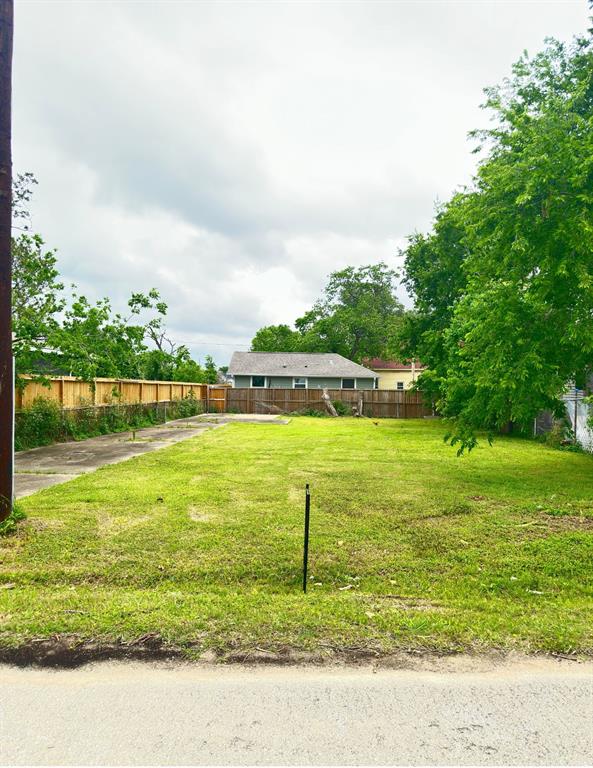1808 Semmes Street, Houston, Texas image 6