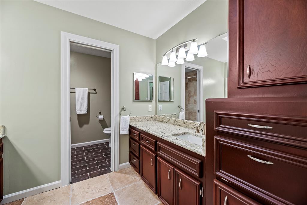 4611 Diamond Springs Drive, Missouri City, Texas image 35