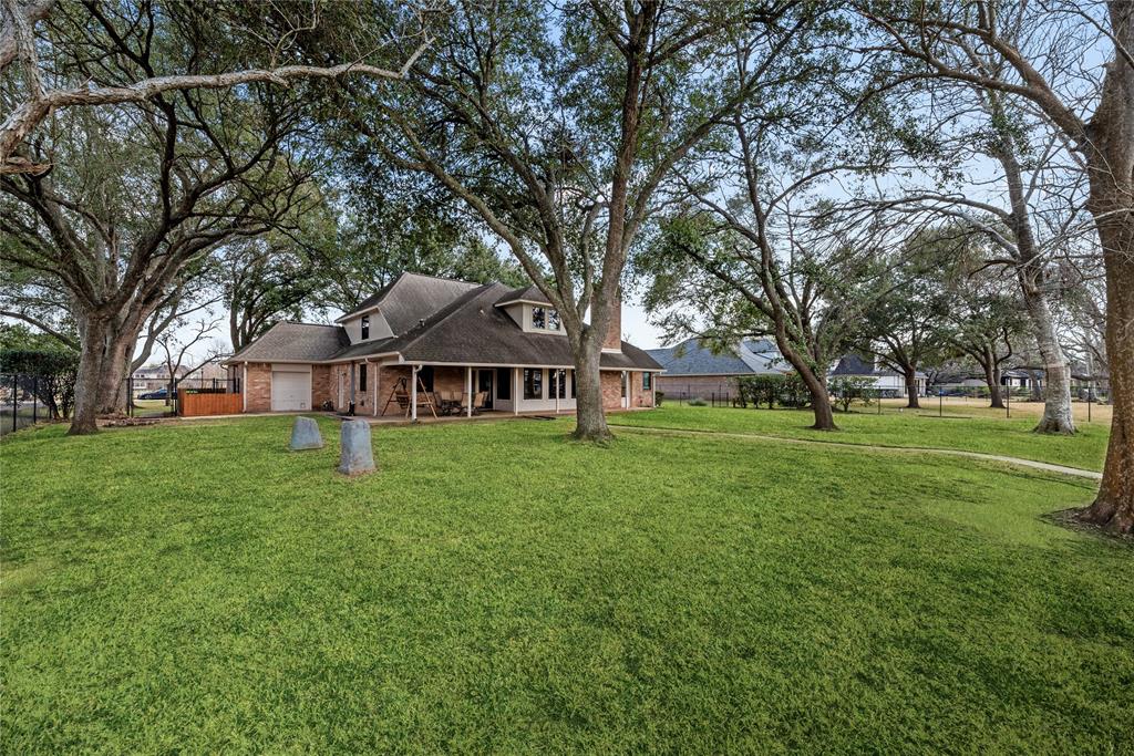 4611 Diamond Springs Drive, Missouri City, Texas image 46