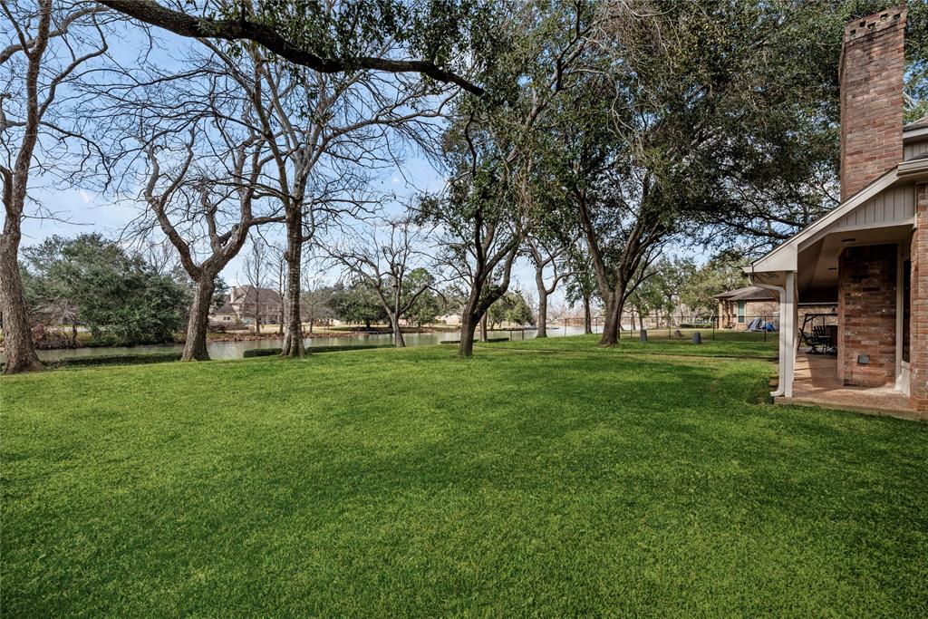 4611 Diamond Springs Drive, Missouri City, Texas image 47
