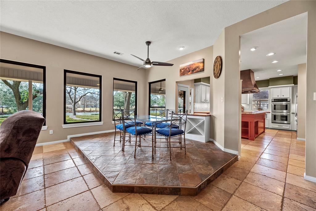 4611 Diamond Springs Drive, Missouri City, Texas image 12