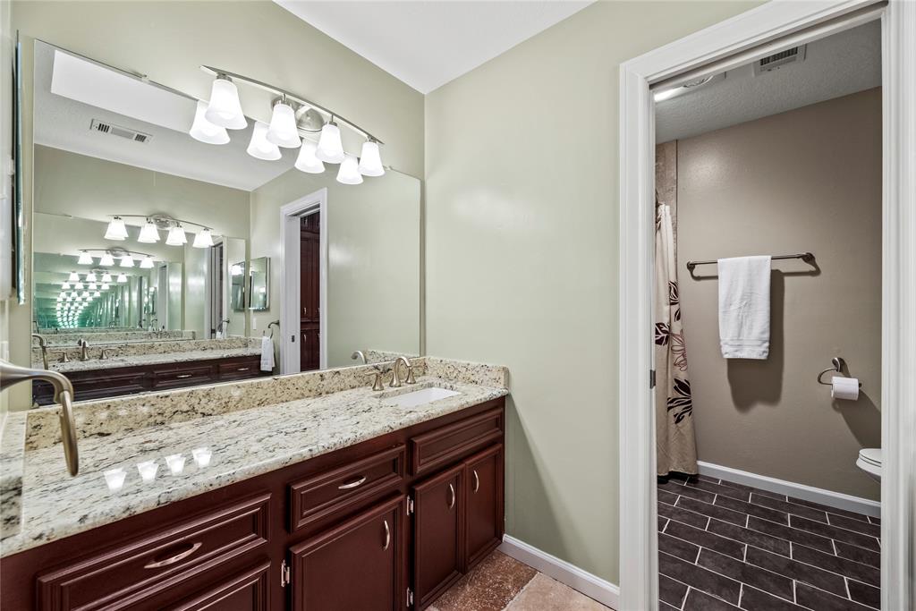 4611 Diamond Springs Drive, Missouri City, Texas image 36