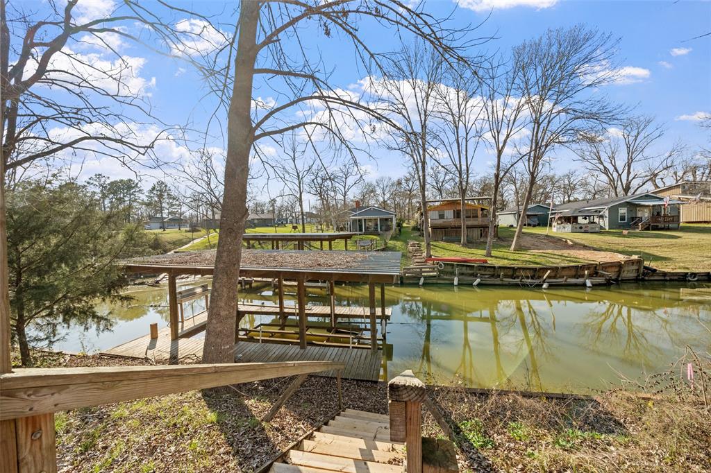 189 New Cove Drive, Livingston, Texas image 2