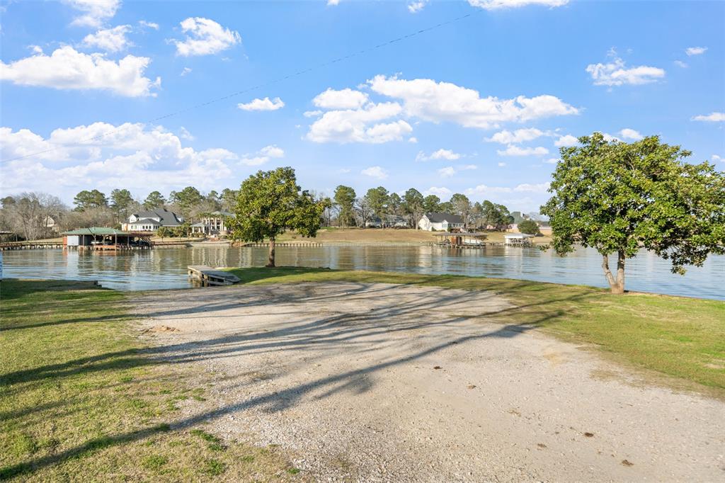189 New Cove Drive, Livingston, Texas image 23