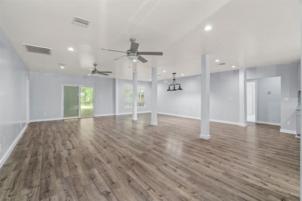 381 County Road 3404, Cleveland, Texas image 6