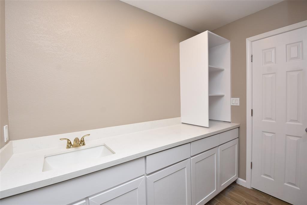 1419 E Victorson Street, Houston, Texas image 11