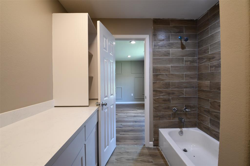 1419 E Victorson Street, Houston, Texas image 6