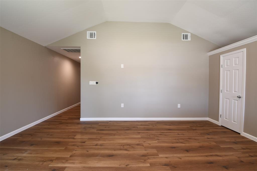 1419 E Victorson Street, Houston, Texas image 14