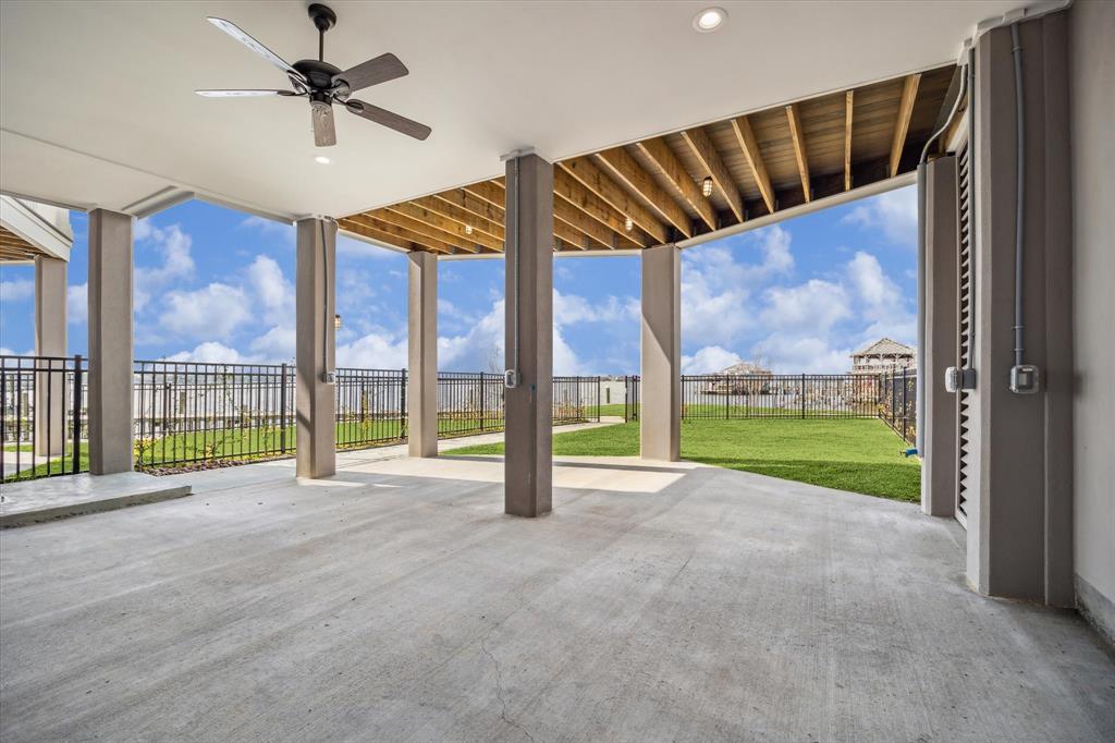 2447 Lakewood Pointe, Seabrook, Texas image 34