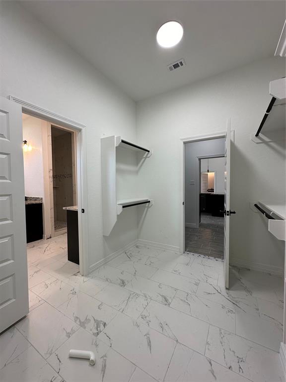 507 Kickapoo Drive, Anahuac, Texas image 19