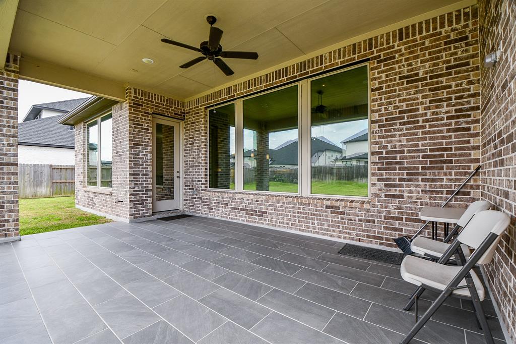 2510 Fountain Cove Lane, Missouri City, Texas image 38