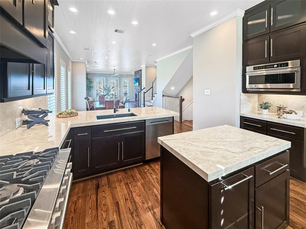 250 Breezy Way, The Woodlands, Texas image 30