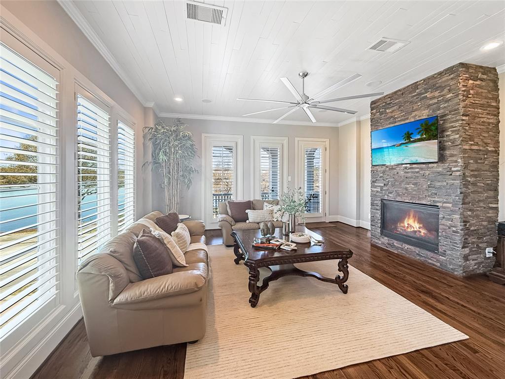250 Breezy Way, The Woodlands, Texas image 18
