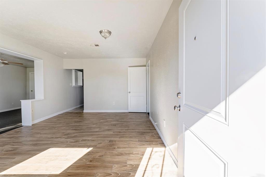 4637 Carmen Street, Houston, Texas image 2