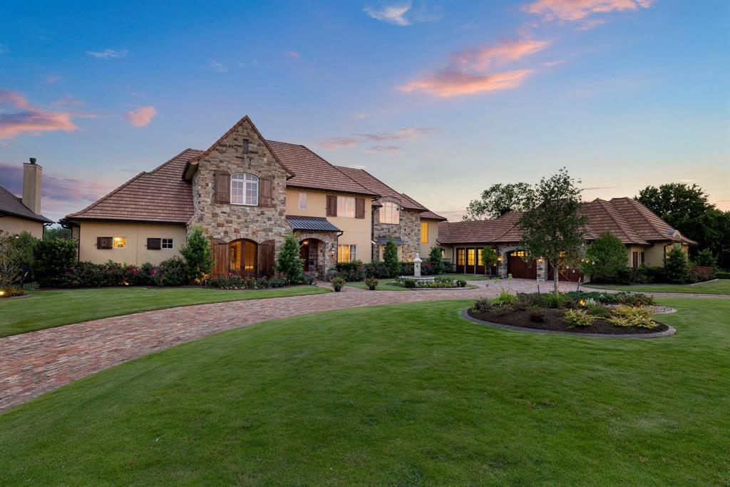 property-search 1 139 Club Creek Drive
