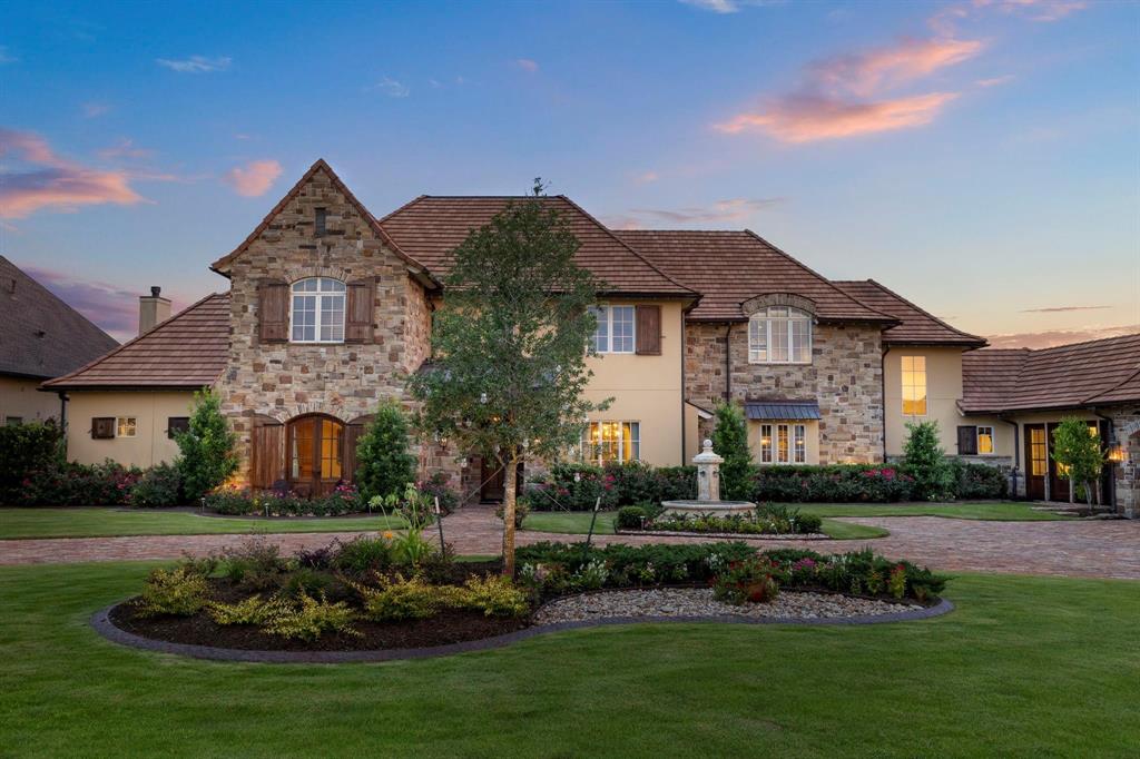 property-search 2 139 Club Creek Drive